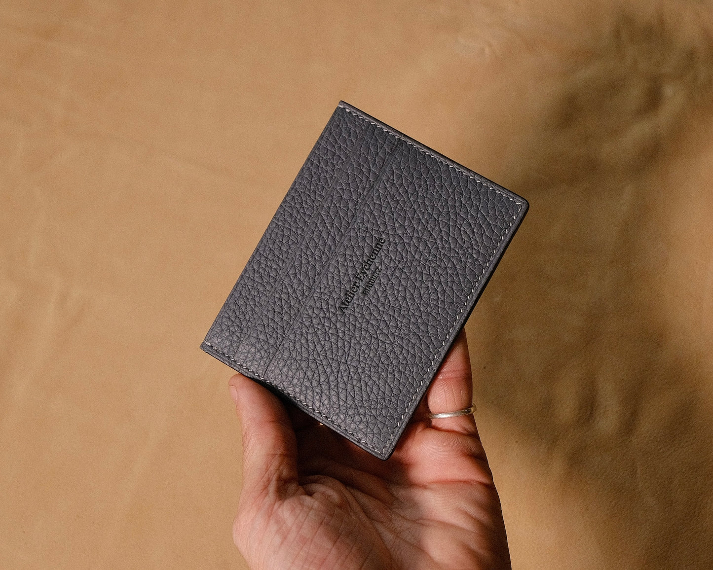 Porte carte - BETIKOA en cuir - couleur Gris