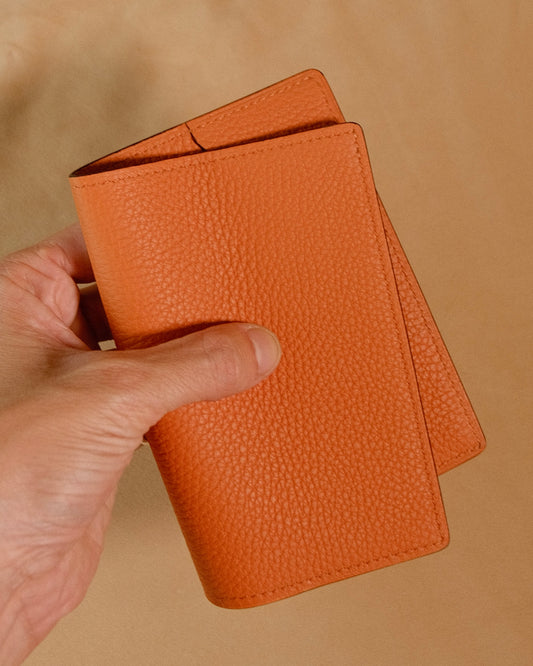 Protège passeport couleur Orange - Atelier Eychenne