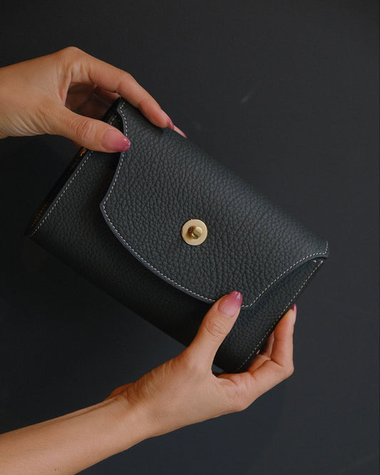 TXISTU - Sac à main en Taurillon Vert Foret