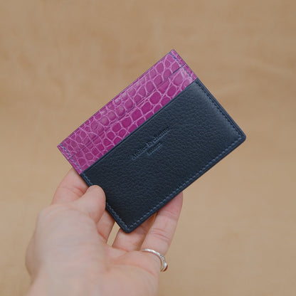 BETIKOA - Porte-cartes en Taurillon Bleu Nuit et Alligator Fushia