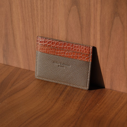 BETIKOA - Porte-cartes en Taurillon Chocolat et Alligator Cognac