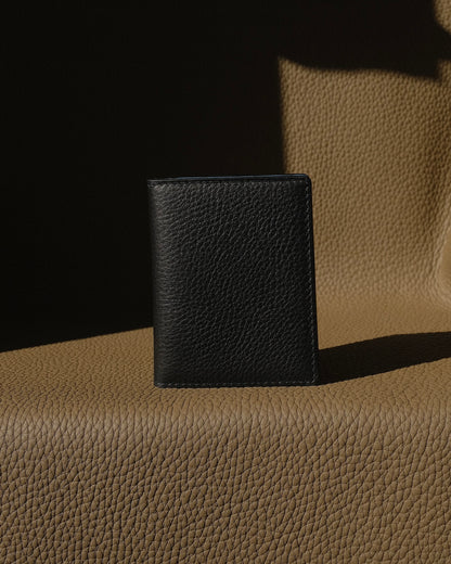 KAIOA V2 - Porte-cartes en Taurillon Noir et Bleu ciel