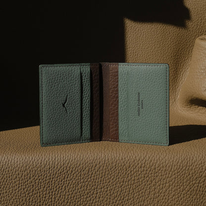 KAIOA V2 - Porte carte en Taurillon Chocolat et Menthe